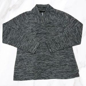 Mountain Hardwear Women's Gray Fleece Pullover Mockneck Sweater.‎ Size XL